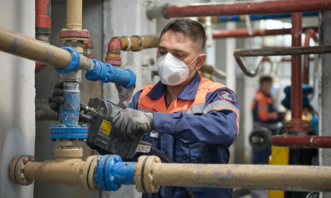 Skuteczne metody łączenia rur plastikowych do instalacji wodnych